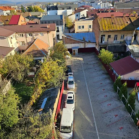 Black * Mukacheve