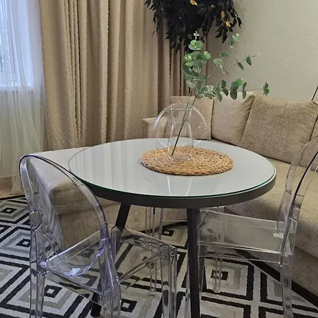 світло завжди! Black Apartment *