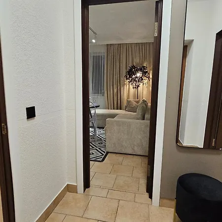 Apartman Black