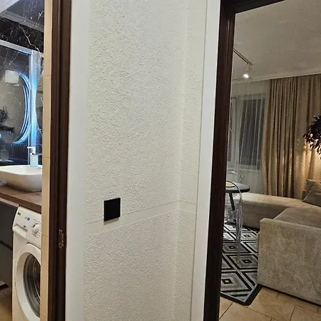 Apartman Black *