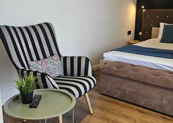 Apartman Black *